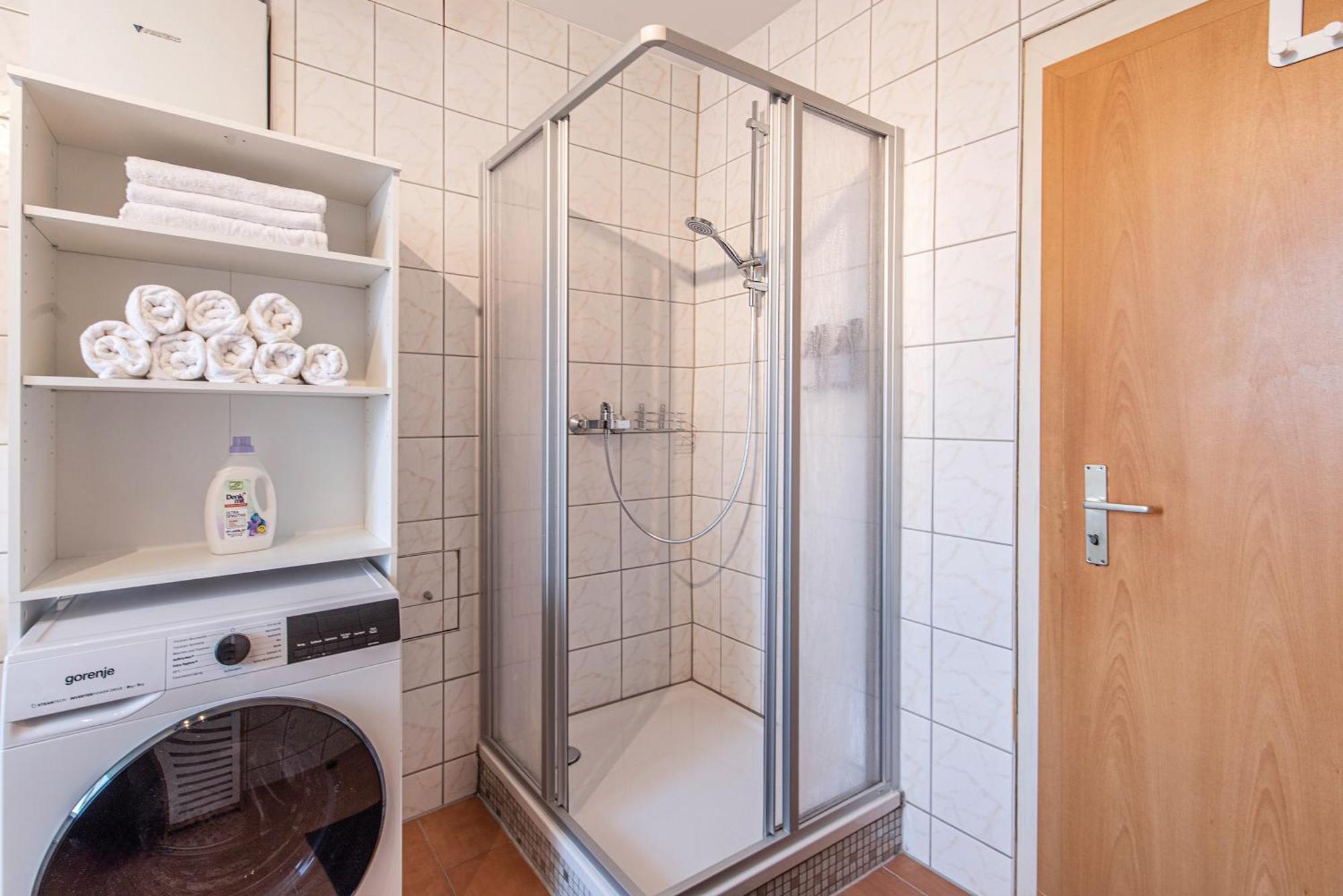Grosszuegiges Apartment - Zentral - Kueche - Familienfreundlich Erfurt Eksteriør billede